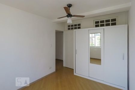 Apartamento à venda com 40m², 1 quarto e sem vagaQuarto