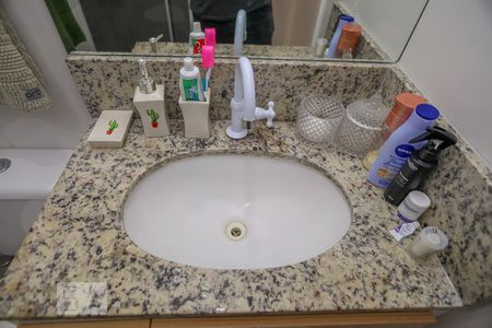 Apartamento para alugar com 65m², 2 quartos e 1 vaga Apartamento para alugar com 65m², 2 quartos e 1 vagaBanheiro Social