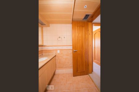 Apartamento para alugar com 139m², 4 quartos e 2 vagasBanheiro