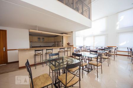 Apartamento para alugar com 139m², 4 quartos e 2 vagasÁrea comum - Salão de festas