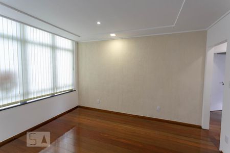 Sala de apartamento para alugar com 3 quartos, 79m² em Sion, Belo Horizonte