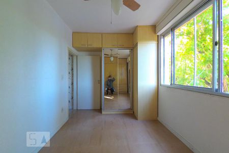 Quarto de apartamento à venda com 2 quartos, 59m² em Jardim Itu Sabará, Porto Alegre