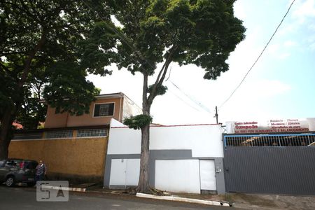Fachada de casa para alugar com 1 quarto, 45m² em Jardim Aeroporto, São Paulo