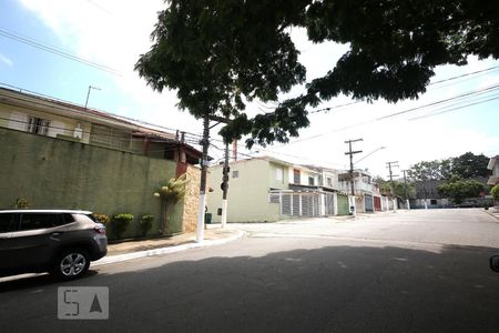 Vizinhança de casa para alugar com 1 quarto, 45m² em Jardim Aeroporto, São Paulo