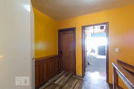 Casa de condomínio à venda com 160m², 4 quartos e 2 vagas Casa de condomínio à venda com 160m², 4 quartos e 2 vagasCorredor