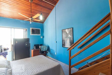 Casa de condomínio à venda com 160m², 4 quartos e 2 vagas Casa de condomínio à venda com 160m², 4 quartos e 2 vagasQuarto