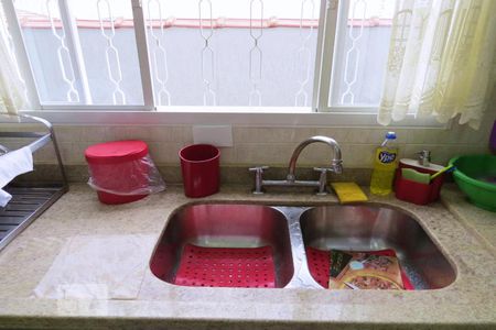 Casa à venda com 200m², 4 quartos e 3 vagasCozinha - Torneira