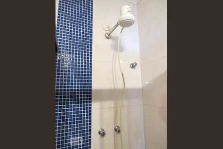 Casa à venda com 200m², 4 quartos e 3 vagasChuveiro