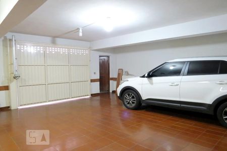 Casa à venda com 200m², 4 quartos e 3 vagasGaragem