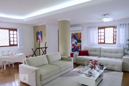 Casa à venda com 200m², 4 quartos e 3 vagasSala de TV