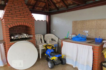 Casa à venda com 200m², 4 quartos e 3 vagasChurrasqueira