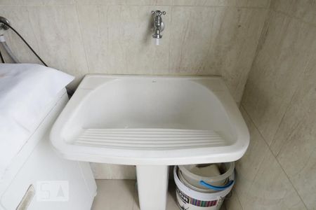 Casa à venda com 200m², 4 quartos e 3 vagasLavanderia (Torneira)