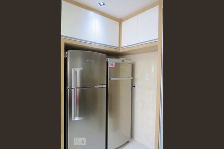 Casa à venda com 200m², 4 quartos e 3 vagasCozinha - Armários