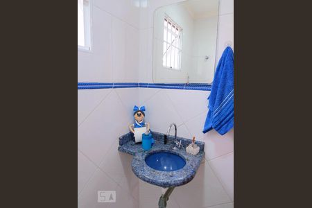 Casa à venda com 200m², 4 quartos e 3 vagasLavabo 2