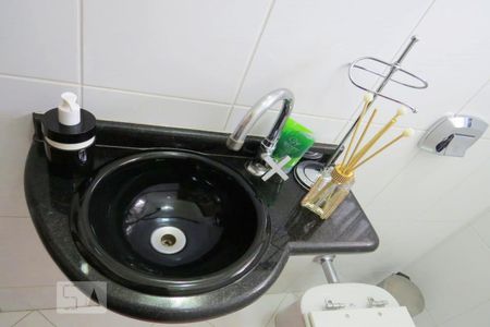 Casa à venda com 200m², 4 quartos e 3 vagasLavabo 1