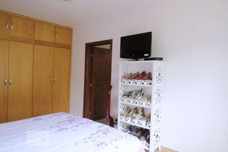 Casa à venda com 200m², 4 quartos e 3 vagasQuarto 1 - Suíte