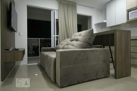 Sala - Sofá de apartamento para alugar com 1 quarto, 46m² em Jardim Goiás, Goiânia