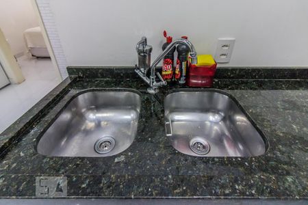 Apartamento à venda com 74m², 2 quartos e sem vagaCozinha