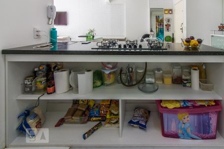 Apartamento à venda com 74m², 2 quartos e sem vagaCozinha