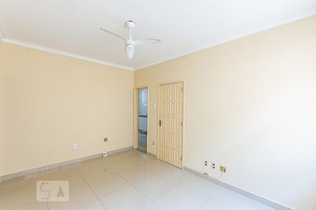 Sala de apartamento para alugar com 3 quartos, 95m² em Santa Rosa, Niterói