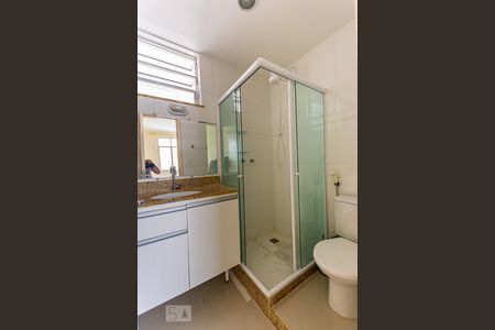 Apartamento para alugar com 95m², 3 quartos e sem vaga Apartamento para alugar com 95m², 3 quartos e sem vagaBanheiro da Suíte