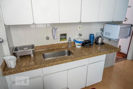 Apartamento à venda com 206m², 3 quartos e 1 vaga Apartamento à venda com 206m², 3 quartos e 1 vagaCozinha