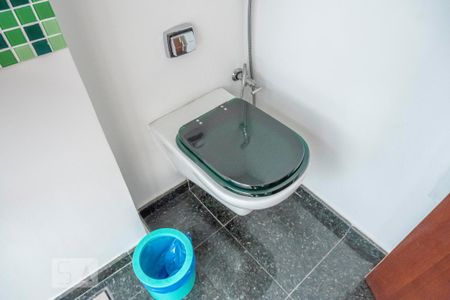 Apartamento à venda com 206m², 3 quartos e 1 vaga Apartamento à venda com 206m², 3 quartos e 1 vagaSuite