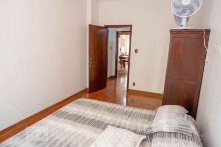 Apartamento à venda com 206m², 3 quartos e 1 vaga Apartamento à venda com 206m², 3 quartos e 1 vagaQuarto 2
