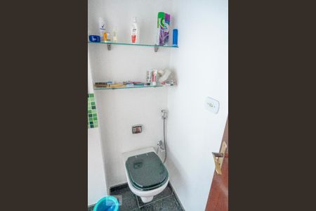 Apartamento à venda com 206m², 3 quartos e 1 vaga Apartamento à venda com 206m², 3 quartos e 1 vagaSuite