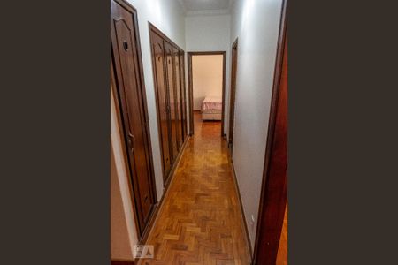 Apartamento à venda com 206m², 3 quartos e 1 vaga Apartamento à venda com 206m², 3 quartos e 1 vagaCorredor Quartos
