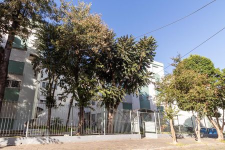 Apartamento à venda com 42m², 1 quarto e 1 vaga Apartamento à venda com 42m², 1 quarto e 1 vagaFachada