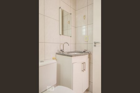 Banheiro Quarto 1 de apartamento para alugar com 3 quartos, 90m² em Santa Cruz, Belo Horizonte