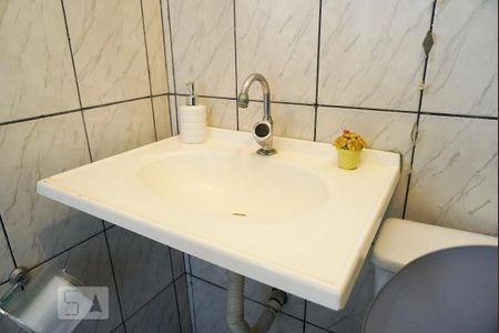 Casa à venda com 200m², 5 quartos e 1 vagaBanheiro Casa 1