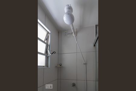 Apartamento à venda com 69m², 3 quartos e 2 vagasChuveiro