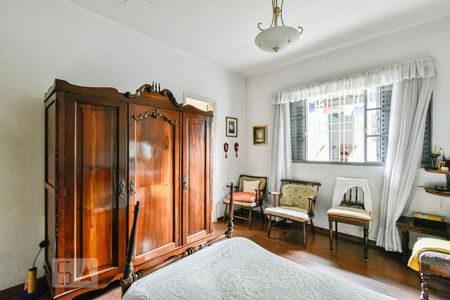 Casa à venda com 220m², 4 quartos e 3 vagas Casa à venda com 220m², 4 quartos e 3 vagasSuíte 2