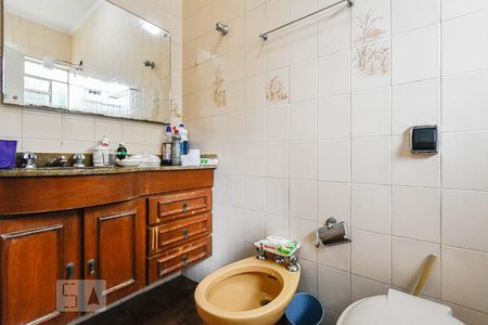 Casa à venda com 220m², 4 quartos e 3 vagas Casa à venda com 220m², 4 quartos e 3 vagasSuíte 2 - Banheiro