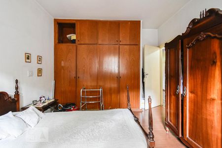 Casa à venda com 220m², 4 quartos e 3 vagas Casa à venda com 220m², 4 quartos e 3 vagasSuíte 2