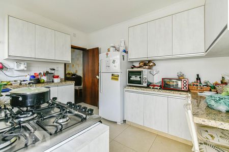 Casa à venda com 220m², 4 quartos e 3 vagas Casa à venda com 220m², 4 quartos e 3 vagasCozinha