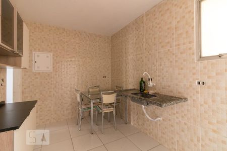 Apartamento à venda com 80m², 2 quartos e 1 vagaCozinha