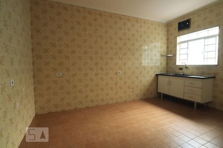 Casa para alugar com 161m², 3 quartos e 1 vagaCozinha Casa fundos