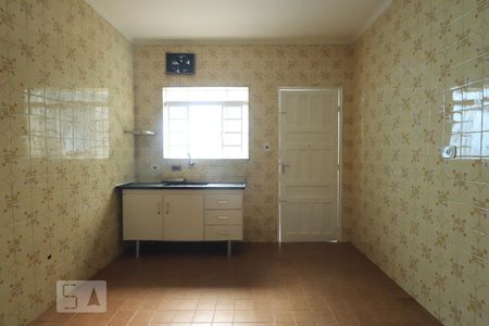 Casa para alugar com 161m², 3 quartos e 1 vagaCozinha Casa fundos