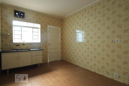 Casa para alugar com 161m², 3 quartos e 1 vagaCozinha Casa fundos