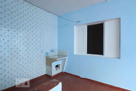 Casa para alugar com 161m², 3 quartos e 1 vagaÁrea de Serviço Casa fundos