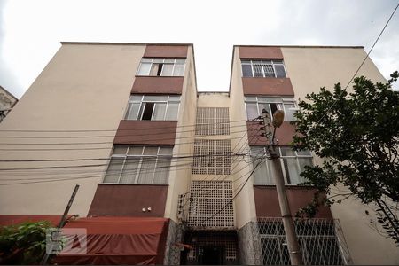 Apartamento para alugar com 63m², 2 quartos e 1 vagaFachada