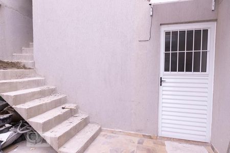 Casa para alugar com 80m², 2 quartos e 1 vagaEntrada