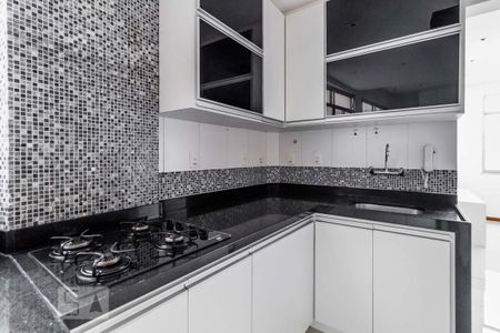 Apartamento para alugar com 70m², 2 quartos e 1 vaga Apartamento para alugar com 70m², 2 quartos e 1 vagaCozinha - Armários
