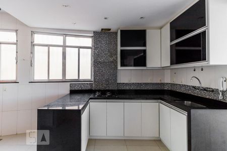 Apartamento para alugar com 70m², 2 quartos e 1 vaga Apartamento para alugar com 70m², 2 quartos e 1 vagaCozinha