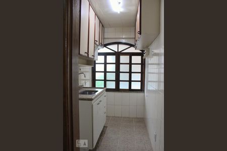 Apartamento para alugar com 198m², 4 quartos e 2 vagasCozinha