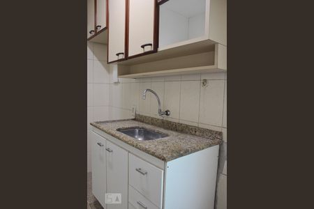 Apartamento para alugar com 198m², 4 quartos e 2 vagasCozinha
