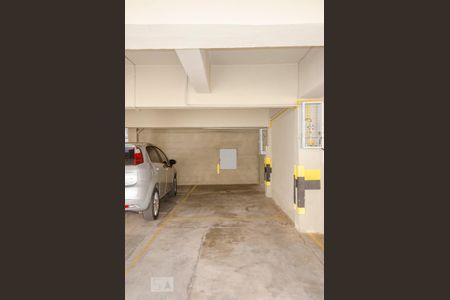 Garagem de apartamento para alugar com 2 quartos, 58m² em Buritis, Belo Horizonte